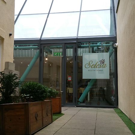 Grand Plaza Serviced Apartments Londra Esterno foto