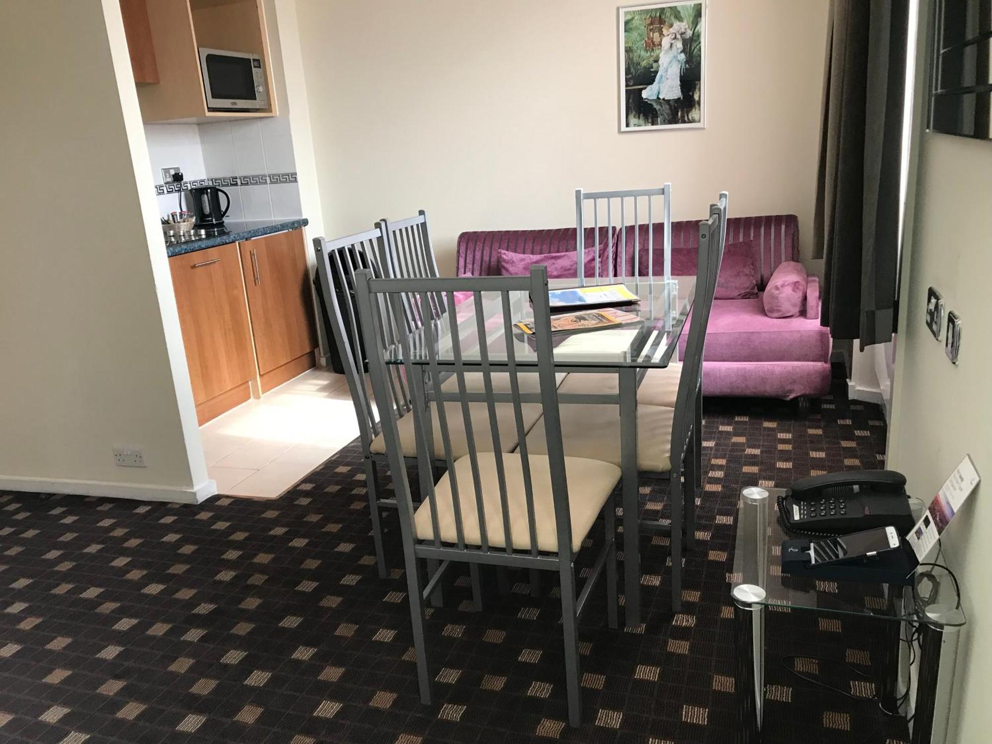 Grand Plaza Serviced Apartments Londra Esterno foto