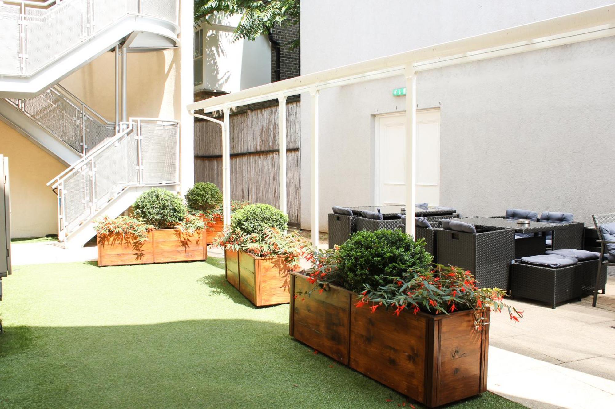 Grand Plaza Serviced Apartments Londra Esterno foto