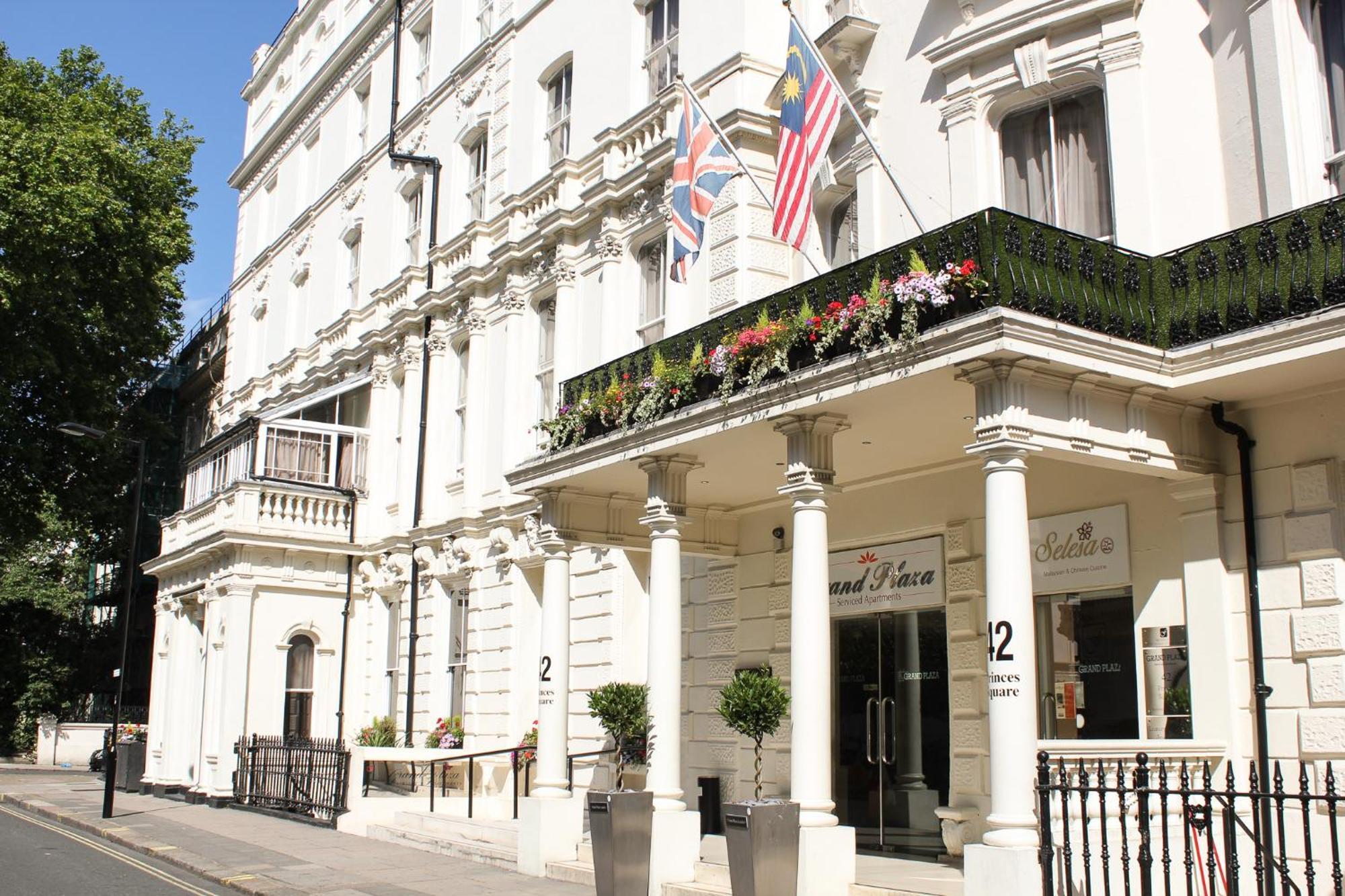Grand Plaza Serviced Apartments Londra Esterno foto