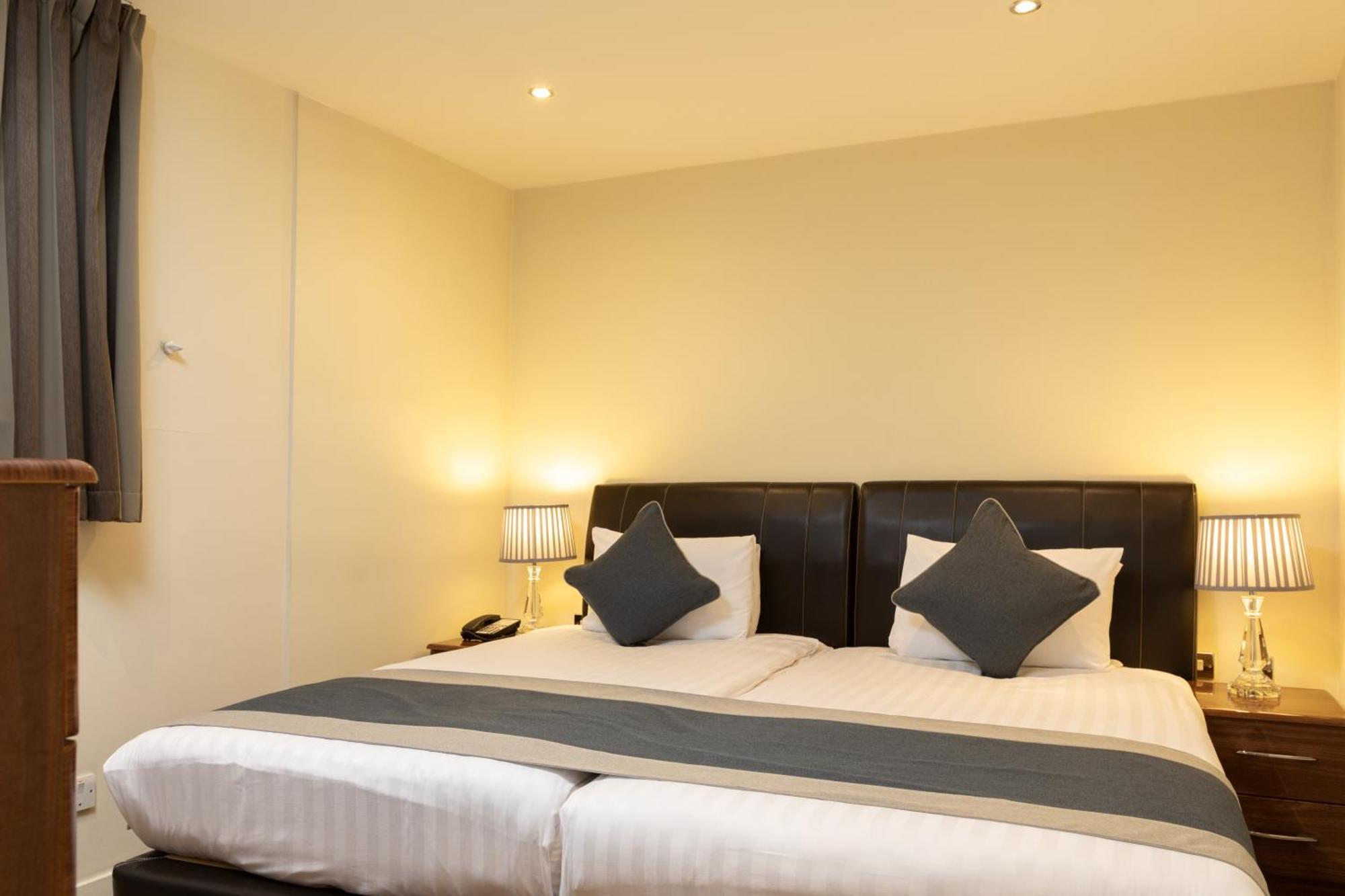 Grand Plaza Serviced Apartments Londra Esterno foto