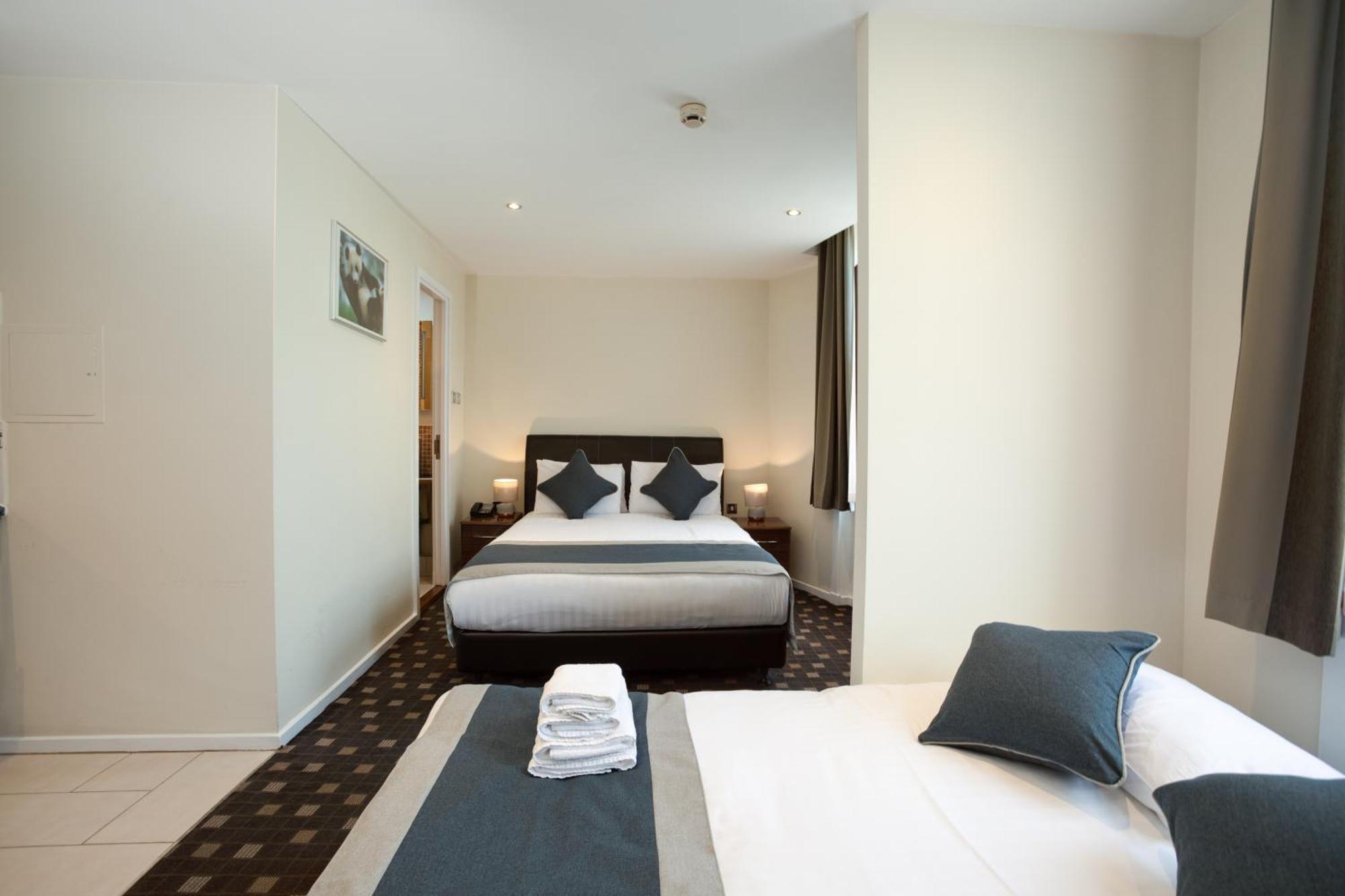 Grand Plaza Serviced Apartments Londra Esterno foto