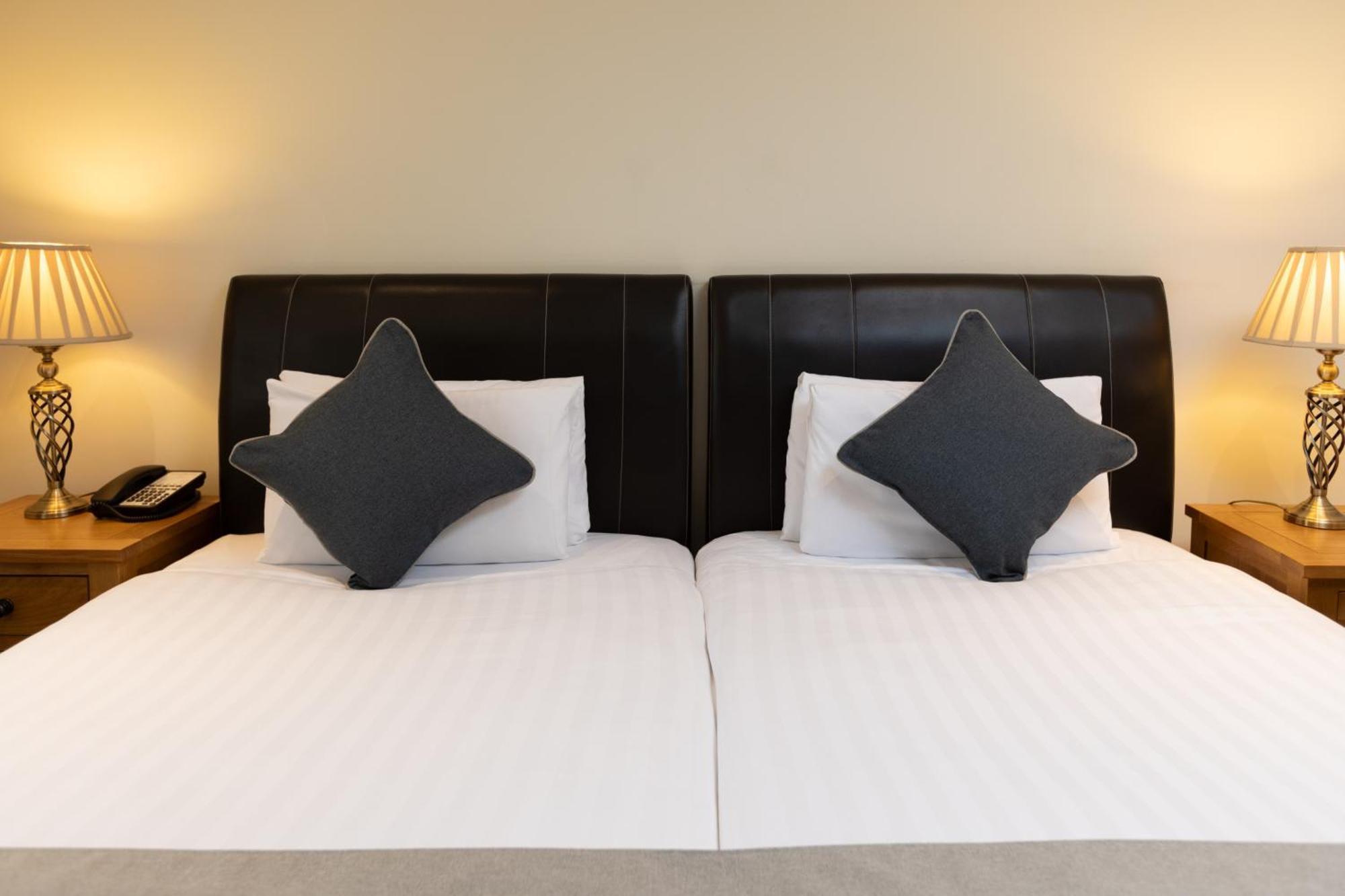 Grand Plaza Serviced Apartments Londra Esterno foto
