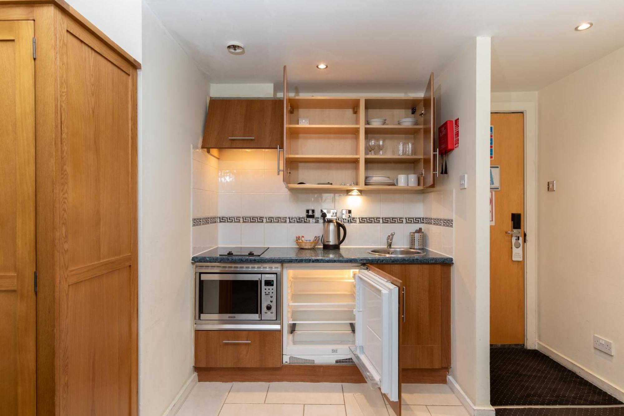 Grand Plaza Serviced Apartments Londra Esterno foto