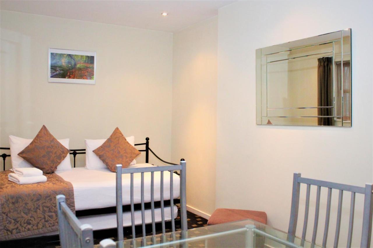 Grand Plaza Serviced Apartments Londra Esterno foto