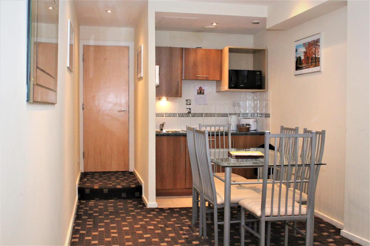 Grand Plaza Serviced Apartments Londra Esterno foto